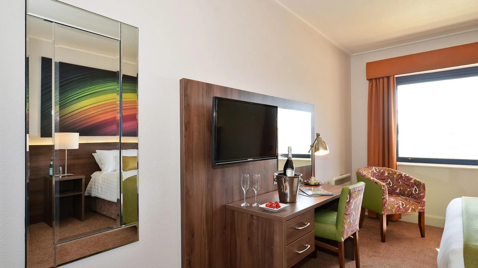 Nox Hotel Galway 3*,  Ireland